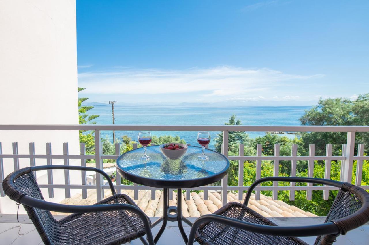 Eden Sea View Studios Mesongi Bagian luar foto
