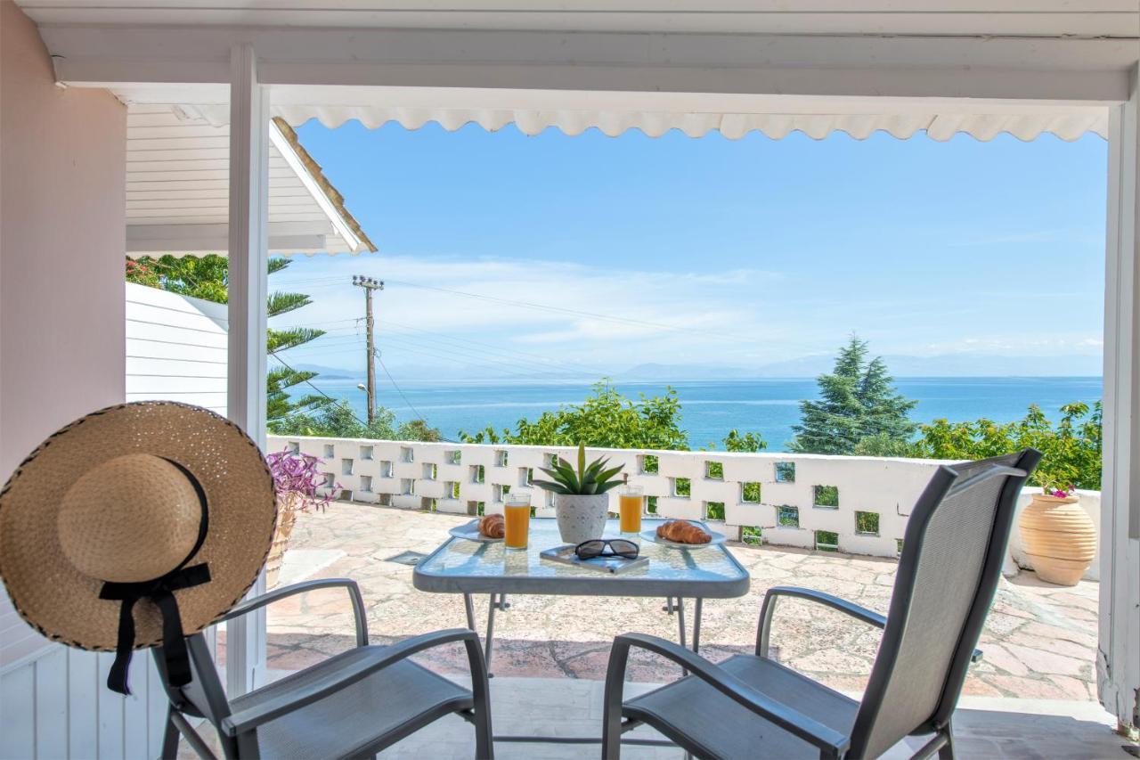 Eden Sea View Studios Mesongi Bagian luar foto